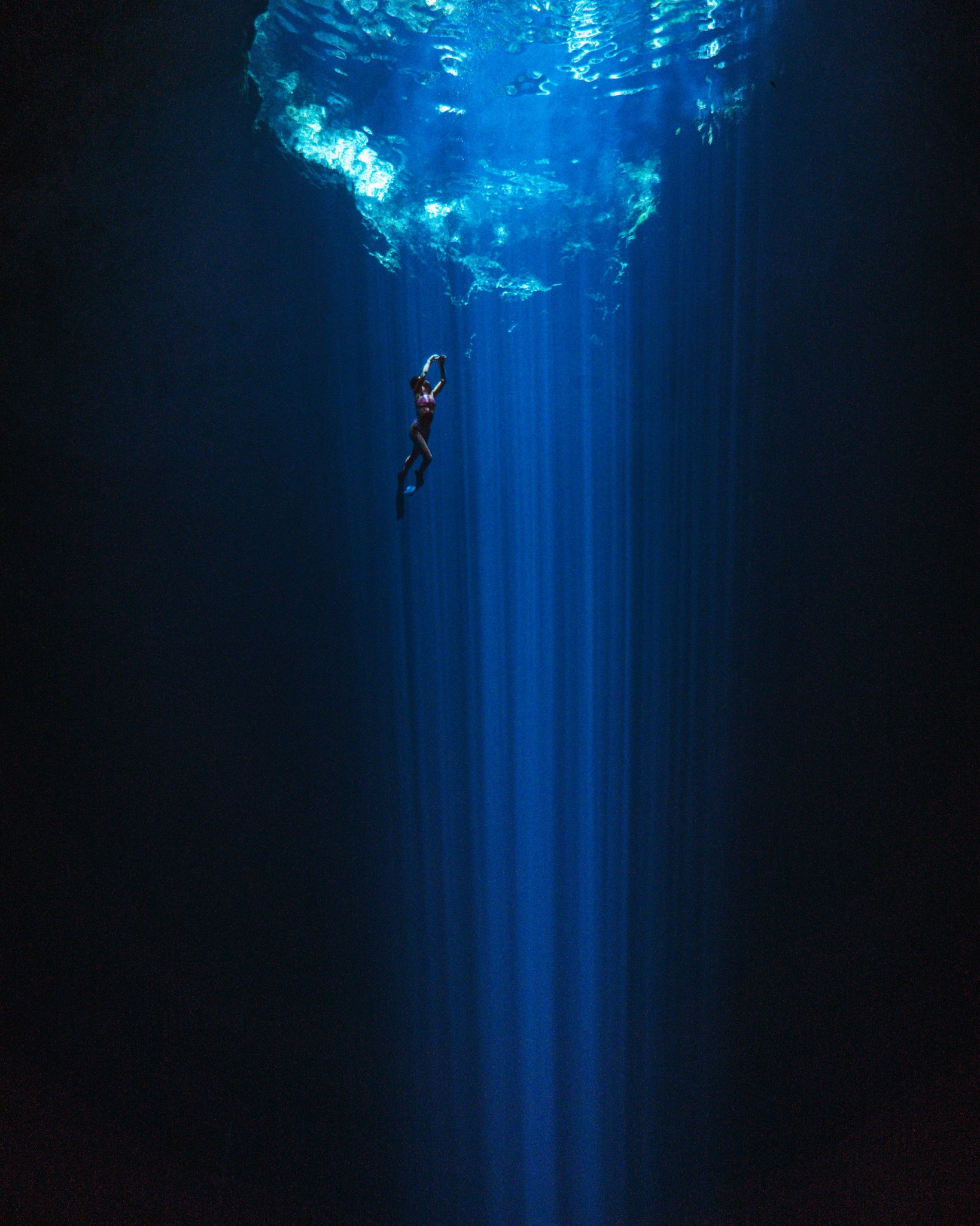 https://lisahomsy.com/wp-content/uploads/2021/04/Best-cenotes-around-Tulum-Maravilla-cenote-1-1638x2048.jpg